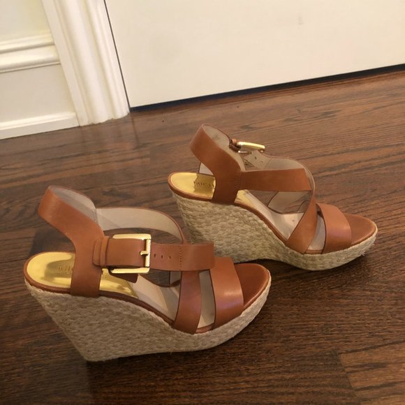 Michael Kors Tan Wedges Size 9 - Picture 5 of 5